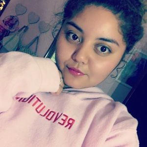 Meet your Posher, Petra